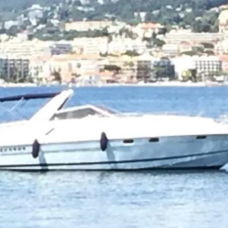 Boat Sunseeker 5*