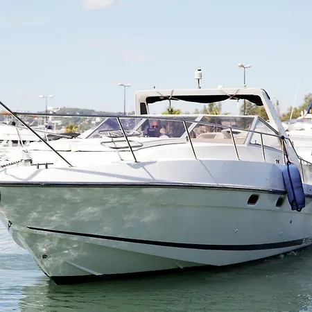 Botel Boat Sunseeker