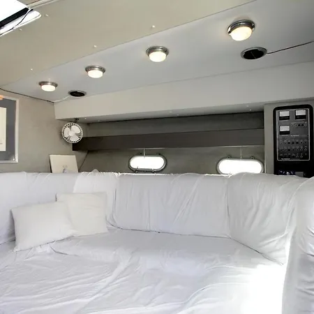 Boat Sunseeker 5*